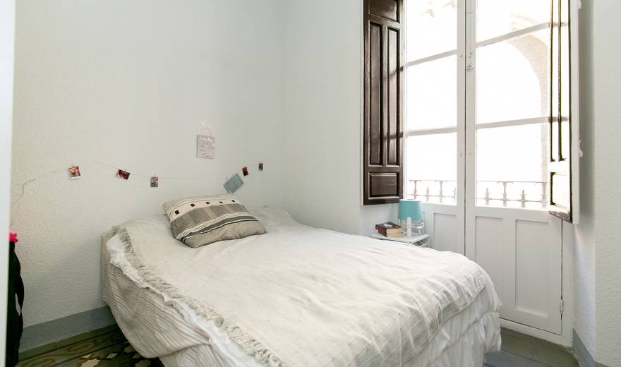 Nice king size Room at Centro