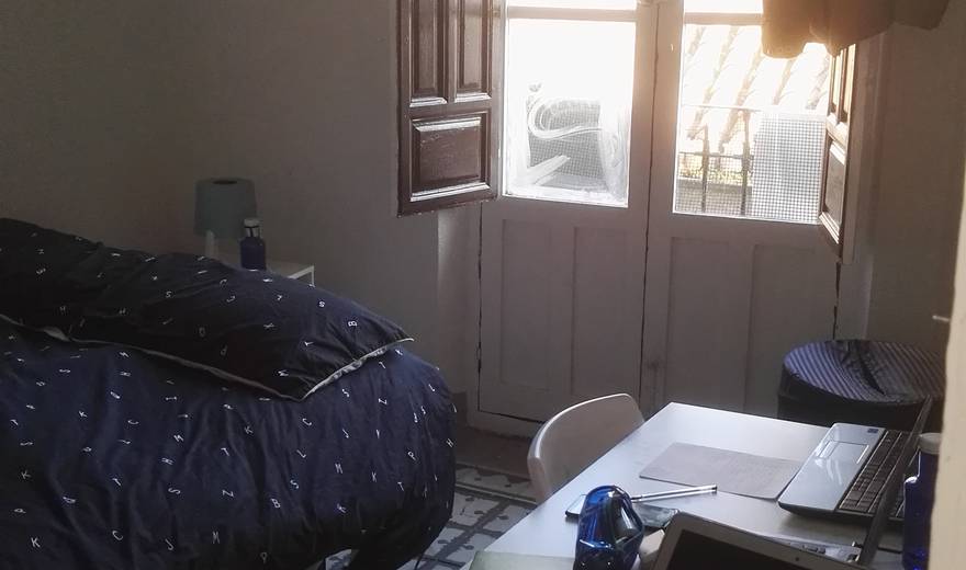 Room at Centro with Balcony and King-Size Bed!!